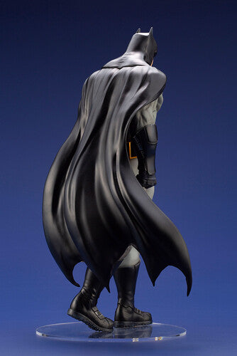 Kotobukiya - DC Universe - Batman: Last Knight on Earth - Batman ARTFX Statue