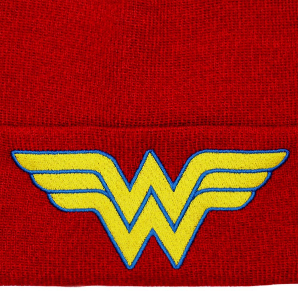 DC Comics Wonder Woman Beanie & Scarf Combo - Clothing - 